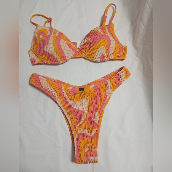 VOLAFA Pink and Orange Swirl Bikini - Picture 4 of 14